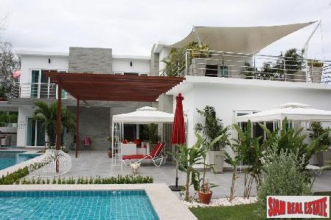 Casa de 5 dormitorios en Hua Hin, Tailandia № 202504