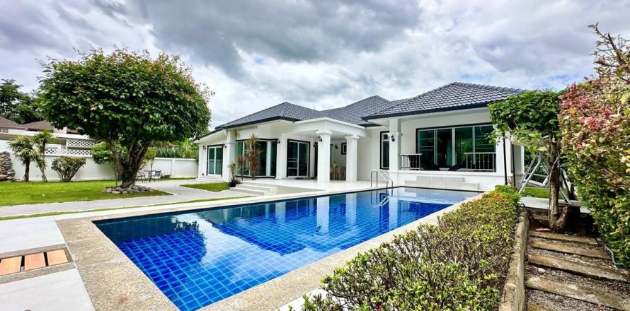 Chalet de 4 dormitorios en Chiang Mai, Tailandia № 133367
