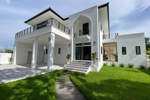 Casa de 6 dormitorios en Chiang Mai, Tailandia № 133366