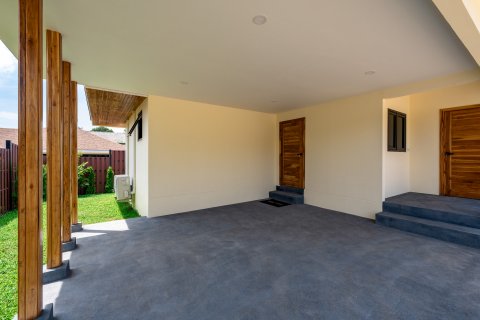 Casa de 3 dormitorios en Ko Samui, Tailandia № 144579 - foto 7