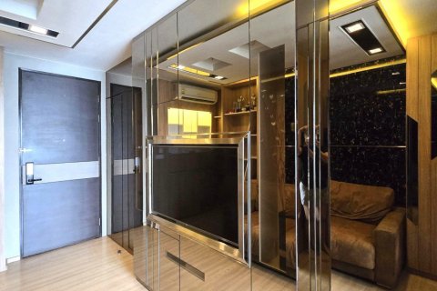 Condominio de 1 dormitorio en Bangkok, Tailandia № 116746 - foto 2