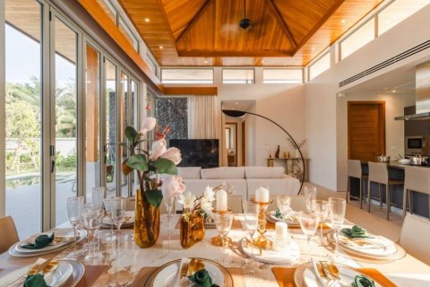 Chalet de 4 dormitorios en Phuket, Tailandia № 114143 - foto 7