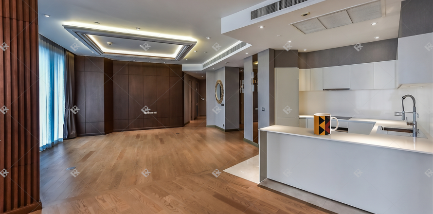Condo à Bangkok, Thaïlande, 3 chambres № 188566