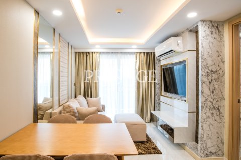 Condominio de 2 dormitorios en Pattaya, Tailandia № 198469