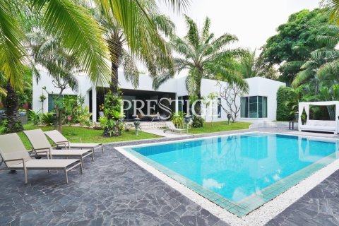 Haus in Pattaya, Thailand 4 Schlafzimmer № 198473