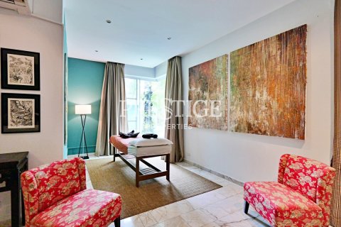 House in Pattaya, Thailand 4 bedrooms № 198473 - photo 19