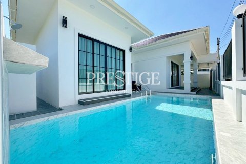 House in Pattaya, Thailand 3 bedrooms № 197875 - photo 29