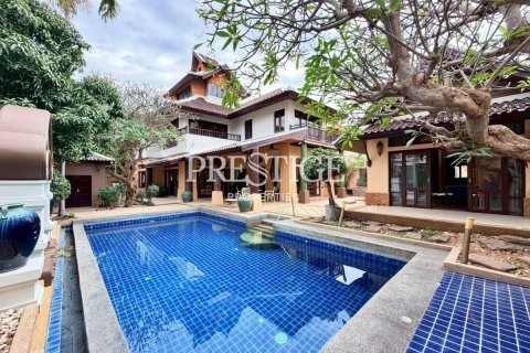 Haus in Pattaya, Thailand 5 Schlafzimmer № 197877
