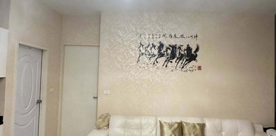 Estudio en el condominio en Bang Kapi, Bangkok, Tailandia № 156903