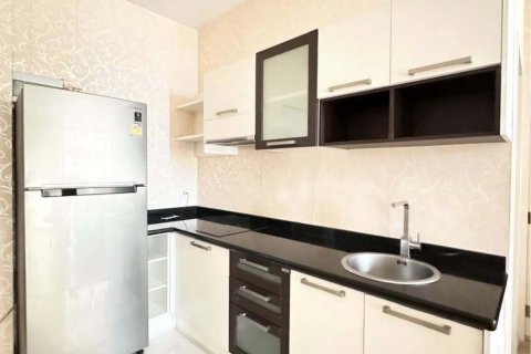 Estudio en el condominio en Bang Kapi, Bangkok, Tailandia № 156903 - foto 4
