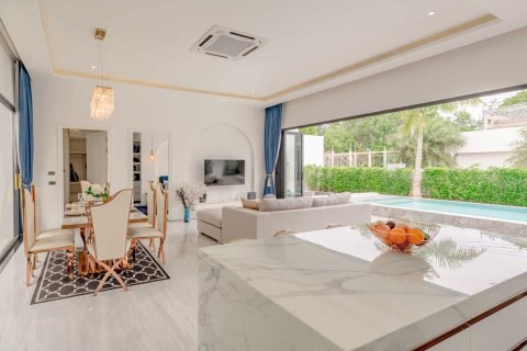 Chalet de 3 dormitorios en Bang Tao, Tailandia № 166455 - foto 10