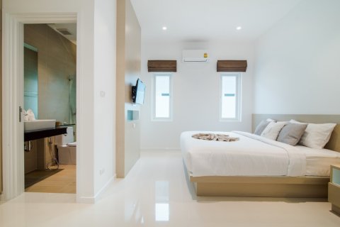 Chalet de 3 dormitorios en Hua Hin, Tailandia № 166456 - foto 21