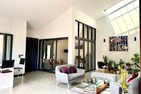 Chalet de 4 dormitorios en Hua Hin, Tailandia № 166457 - foto 21