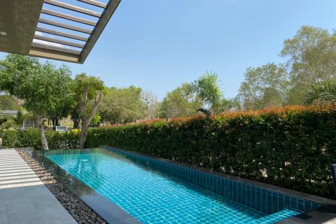 Chalet de 2 dormitorios en Hua Hin, Tailandia № 166460 - foto 3
