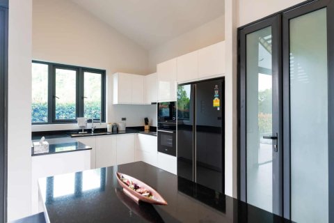 Chalet de 2 dormitorios en Hua Hin, Tailandia № 166460 - foto 9