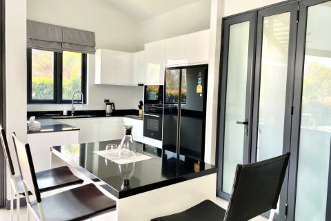 Chalet de 3 dormitorios en Hua Hin, Tailandia № 166458 - foto 25