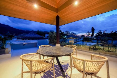 Chalet de 4 dormitorios en Layan Beach, Tailandia № 166415 - foto 22