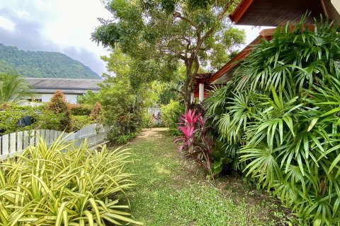 Chalet de 3 dormitorios en Kathu, Tailandia № 145506 - foto 2