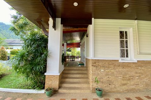 Chalet de 3 dormitorios en Kathu, Tailandia № 145506 - foto 4