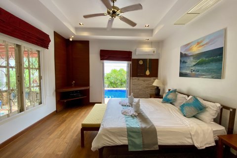 Chalet de 3 dormitorios en Kathu, Tailandia № 145506 - foto 21