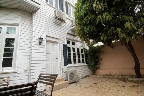 Reihenhaus in Bangkok, Thailand 4 Schlafzimmer № 178960 - Foto 4