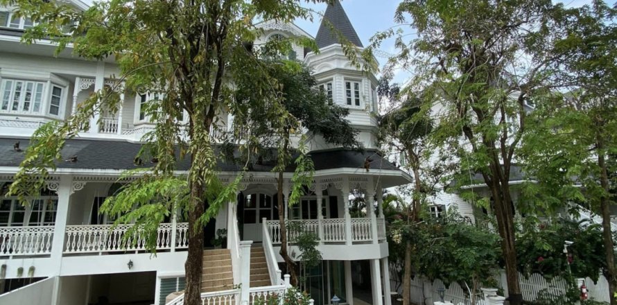 Reihenhaus in Bangkok, Thailand 4 Schlafzimmer № 178960
