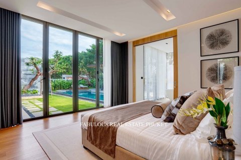 Villa in Bang Tao, Thailand 4 Schlafzimmer № 179636 - Foto 2