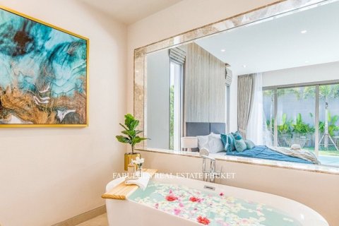 Chalet de 3 dormitorios en Bang Tao, Tailandia № 179632 - foto 12