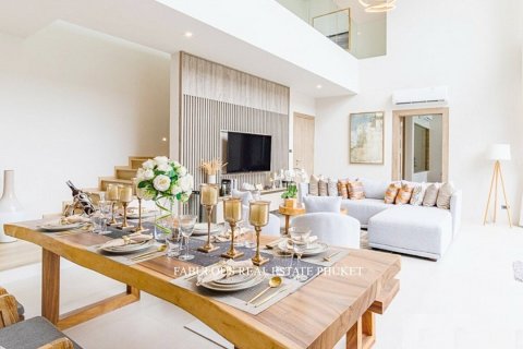 Chalet de 3 dormitorios en Bang Tao, Tailandia № 179632 - foto 3