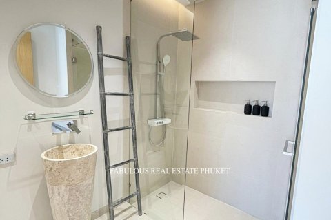Chalet de 3 dormitorios en Bang Tao, Tailandia № 179635 - foto 18