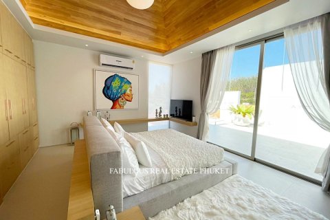 Chalet de 3 dormitorios en Bang Tao, Tailandia № 179635 - foto 20
