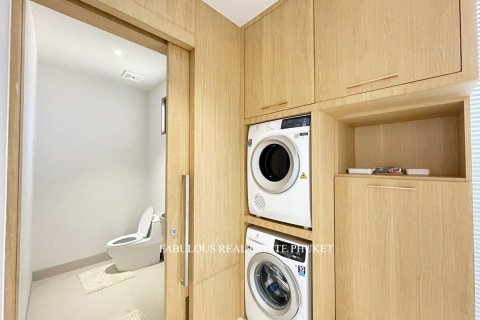 Chalet de 3 dormitorios en Bang Tao, Tailandia № 179635 - foto 6
