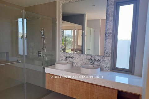 Chalet de 4 dormitorios en Bang Tao, Tailandia № 179633 - foto 13