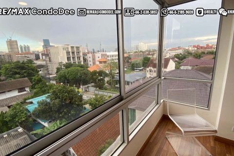 Condo in Sathon, Bangkok, Thailand, 2 bedrooms № 200821 - photo 15