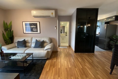 Condo in Sathon, Bangkok, Thailand, 2 bedrooms № 200821 - photo 19