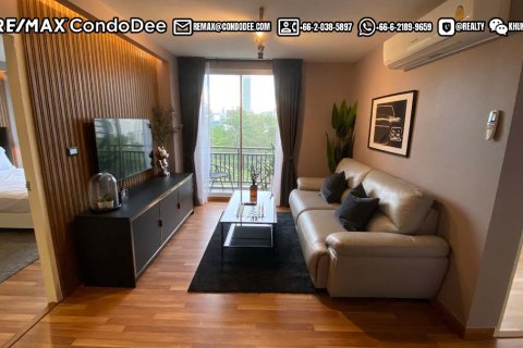 Condo in Sathon, Bangkok, Thailand, 2 bedrooms № 200821 - photo 2