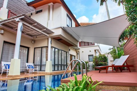 Casa de 4 dormitorios en Bang Tao, Tailandia № 178863
