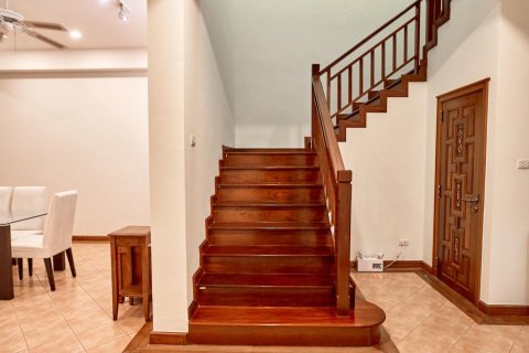 Casa de 4 dormitorios en Bang Tao, Tailandia № 178863 - foto 14