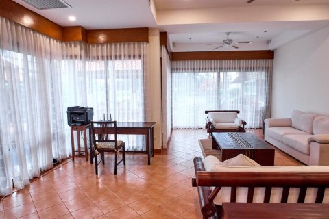 Casa de 4 dormitorios en Bang Tao, Tailandia № 178863 - foto 10