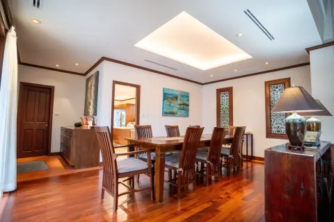 Casa de 4 dormitorios en Bang Tao, Tailandia № 178864 - foto 8
