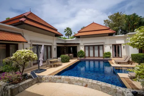 Casa de 4 dormitorios en Bang Tao, Tailandia № 178864 - foto 2