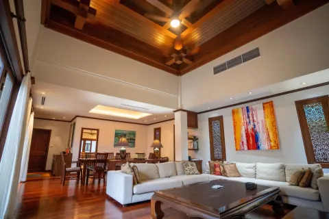 Casa de 4 dormitorios en Bang Tao, Tailandia № 178864 - foto 9
