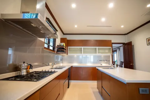 Casa de 4 dormitorios en Bang Tao, Tailandia № 178864 - foto 12