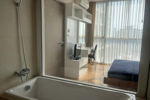 Condominio de 1 dormitorio en Phra Khanong, Bangkok, Tailandia № 143415 - foto 11