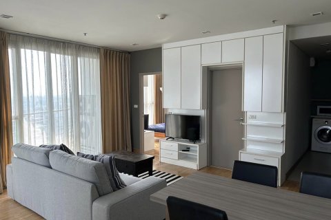 Condominio de 1 dormitorio en Phra Khanong, Bangkok, Tailandia № 143415 - foto 3