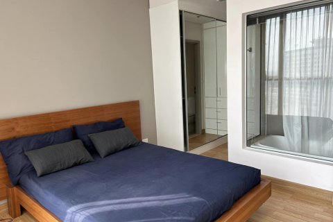 Condominio de 1 dormitorio en Phra Khanong, Bangkok, Tailandia № 143415 - foto 10