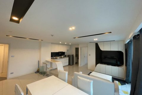 Condominio de 2 dormitorios en Chon Buri, Tailandia № 67504 - foto 5