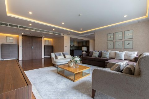 Condominio de 4 dormitorios en Sathon, Bangkok, Tailandia № 142944 - foto 2