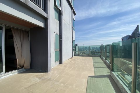 Condo in Bangkok, Thailand, 2 bedrooms № 142942 - photo 12