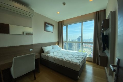 Condo in Bangkok, Thailand, 2 bedrooms № 142942 - photo 5